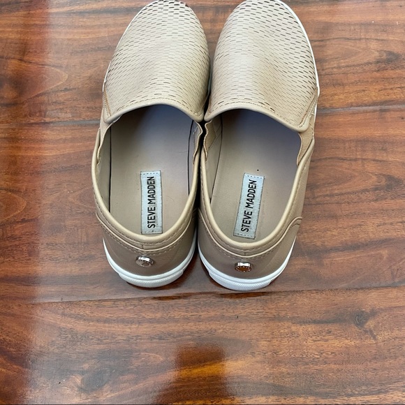Steve Madden slip on sneaker shoes - Picture 6 of 7